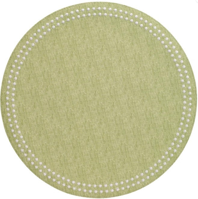 Pearls Fern with White Round Placemat Set/4
