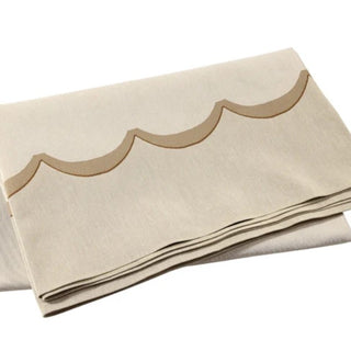 Tavola Natural Scalloped Tablecloth