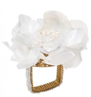 Gardenia Napkin Ring in White Set/4